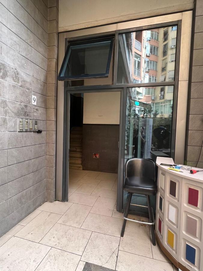 Luxury Center Observatori Apartment Tiranë Luaran gambar