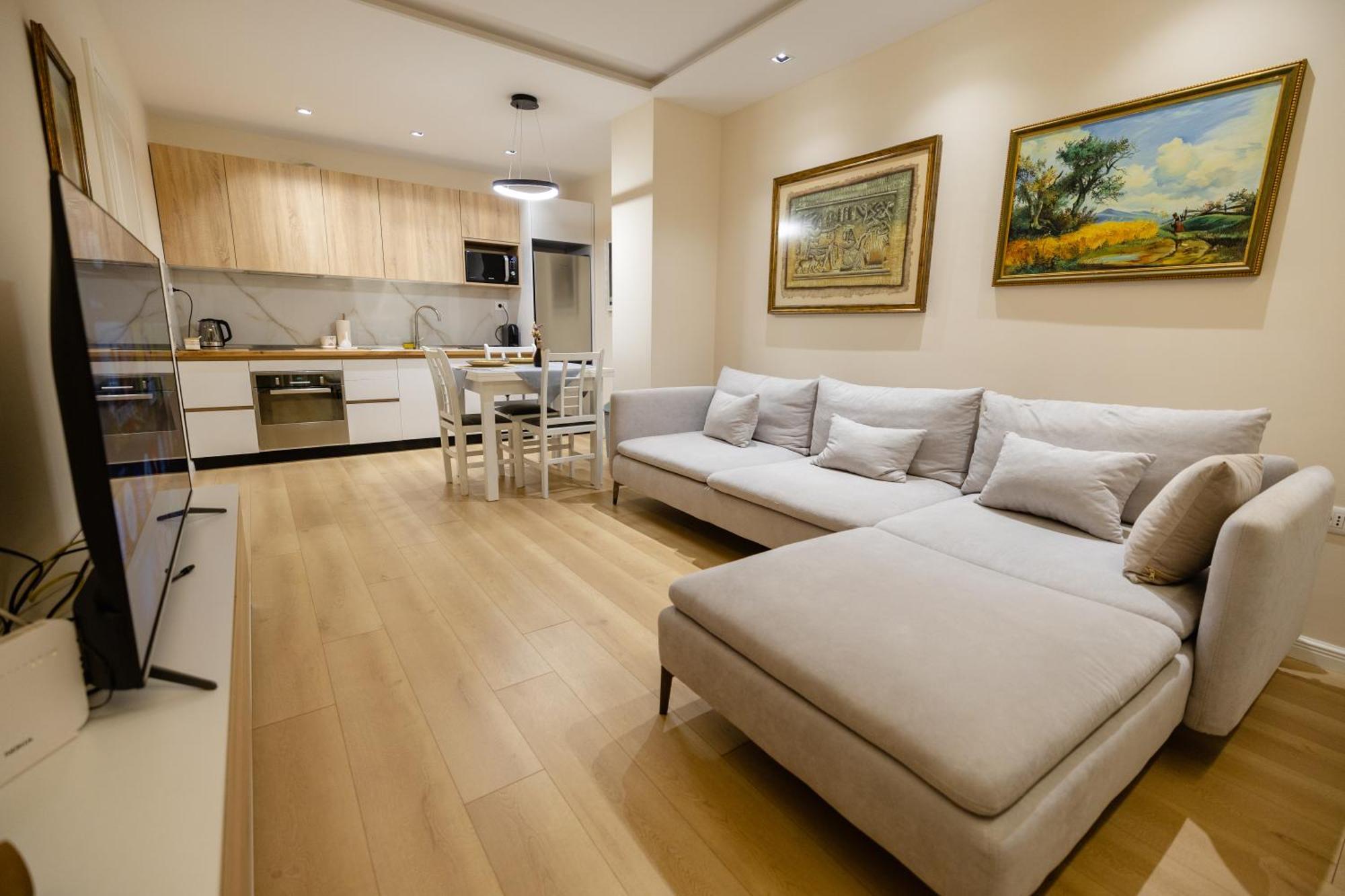 Luxury Center Observatori Apartment Tiranë Luaran gambar