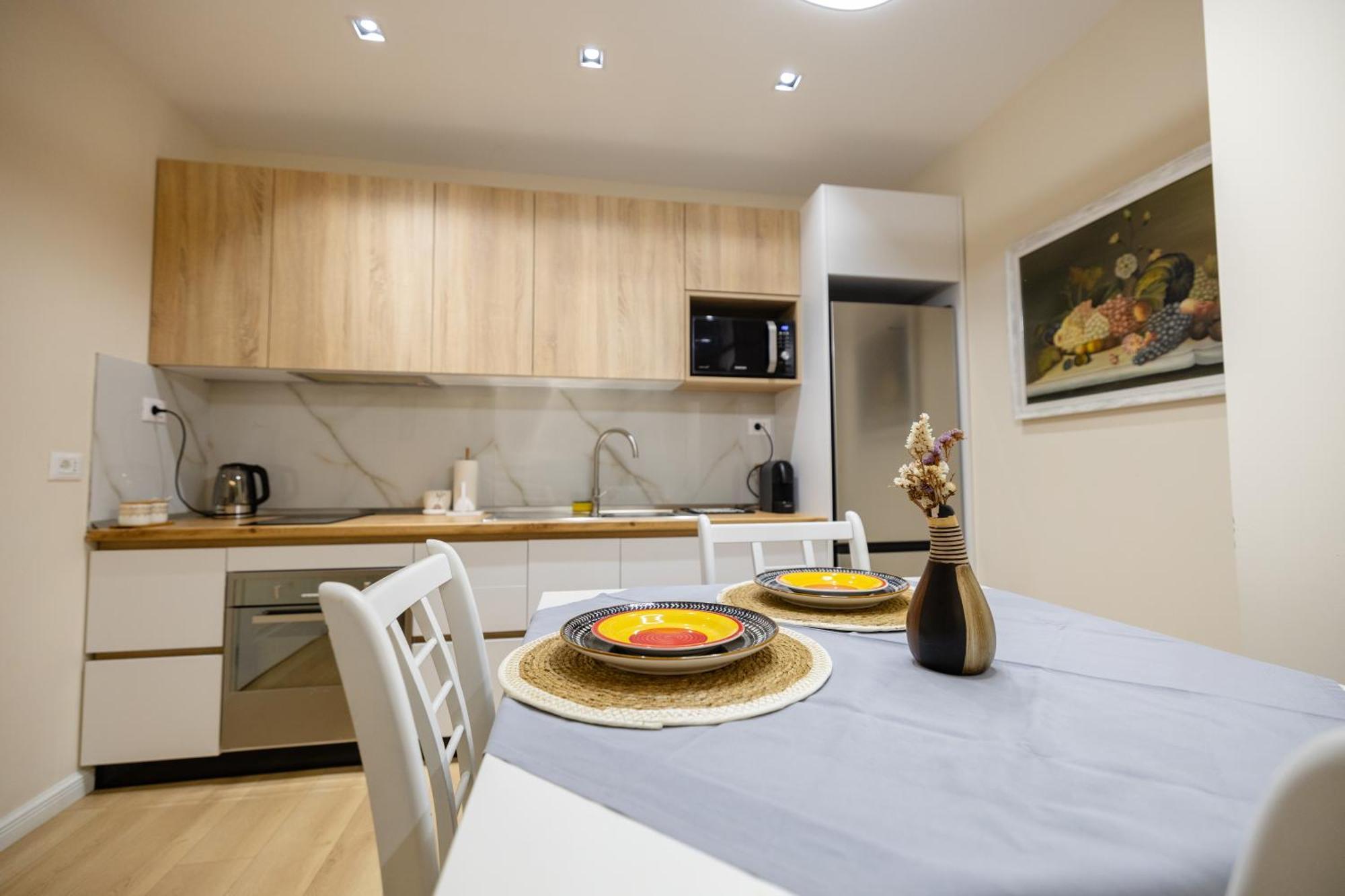 Luxury Center Observatori Apartment Tiranë Luaran gambar