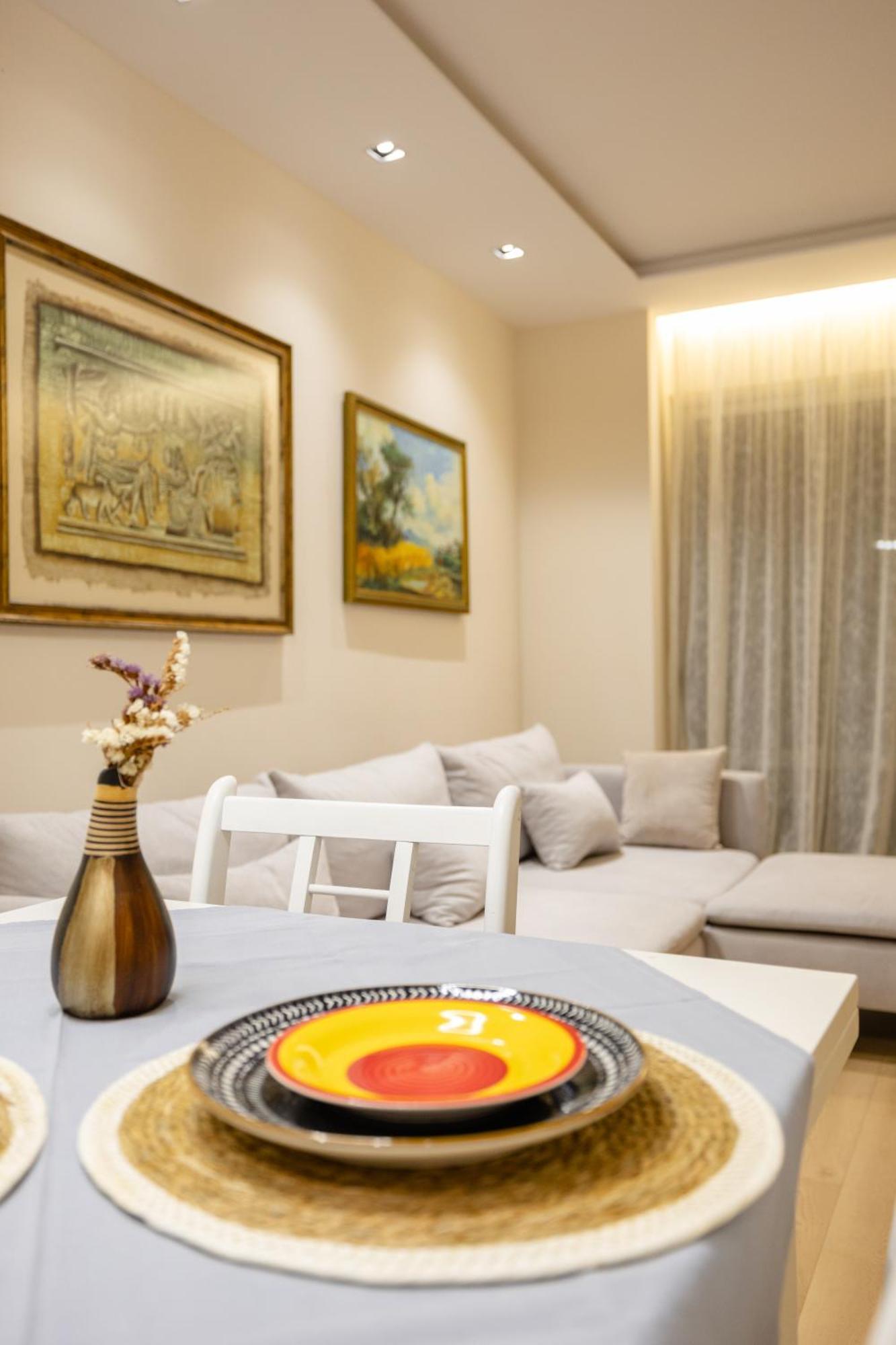 Luxury Center Observatori Apartment Tiranë Luaran gambar