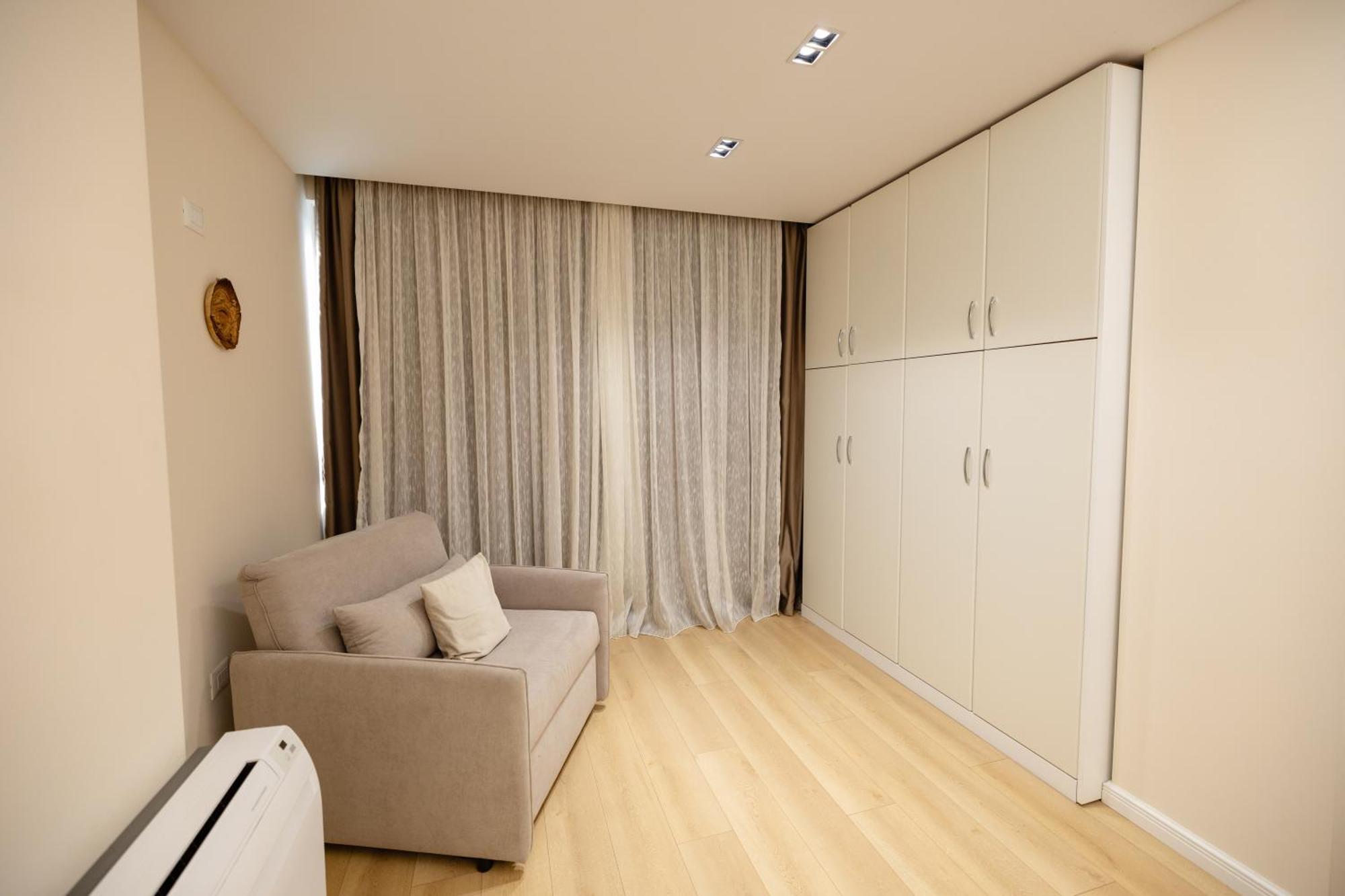 Luxury Center Observatori Apartment Tiranë Luaran gambar