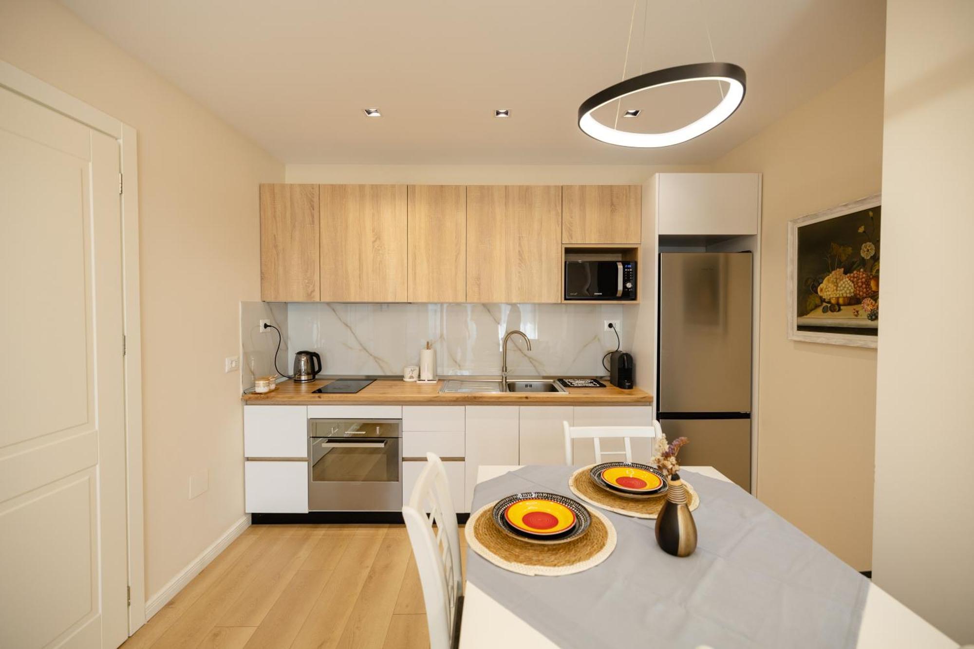Luxury Center Observatori Apartment Tiranë Luaran gambar