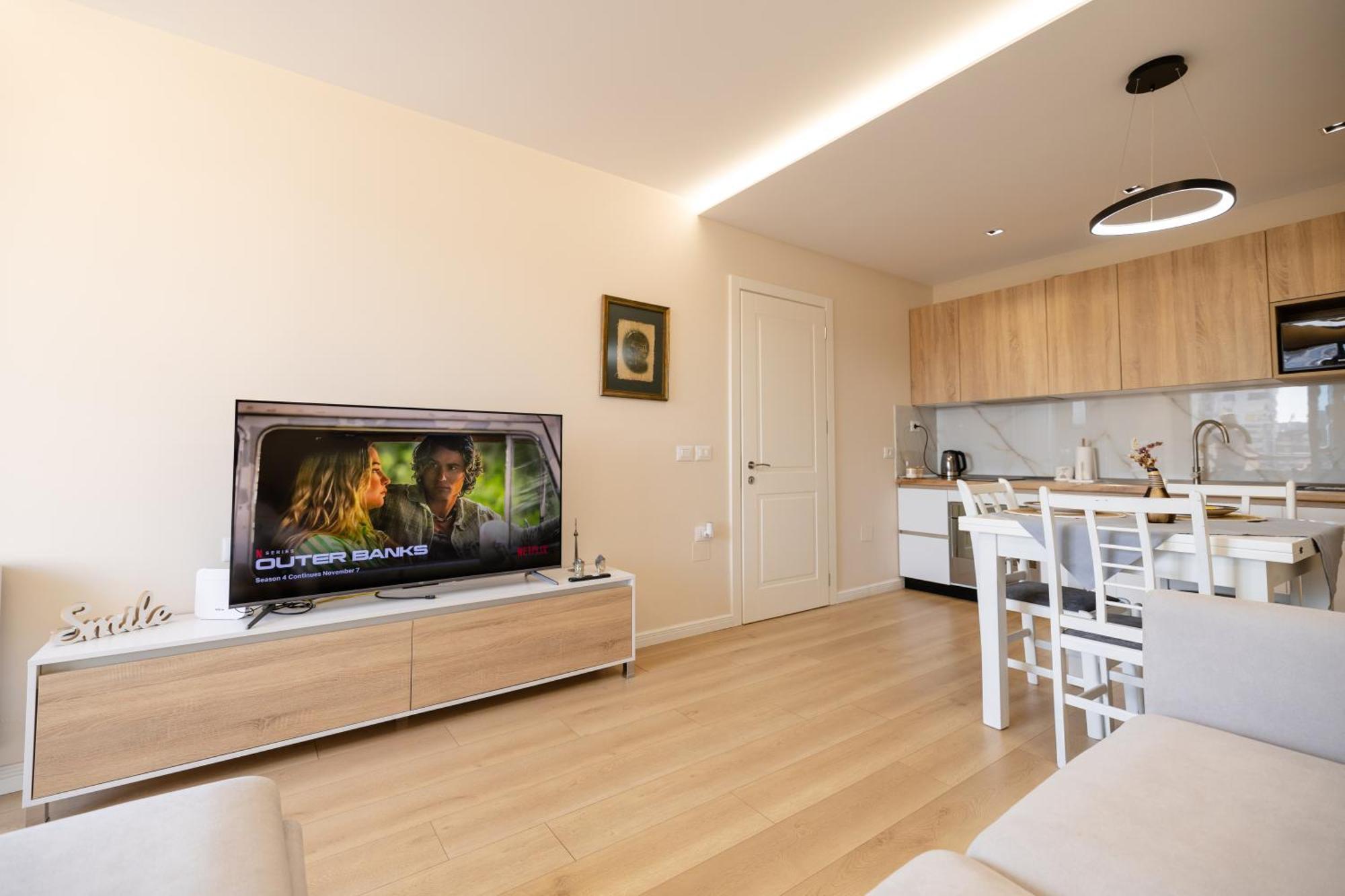 Luxury Center Observatori Apartment Tiranë Luaran gambar