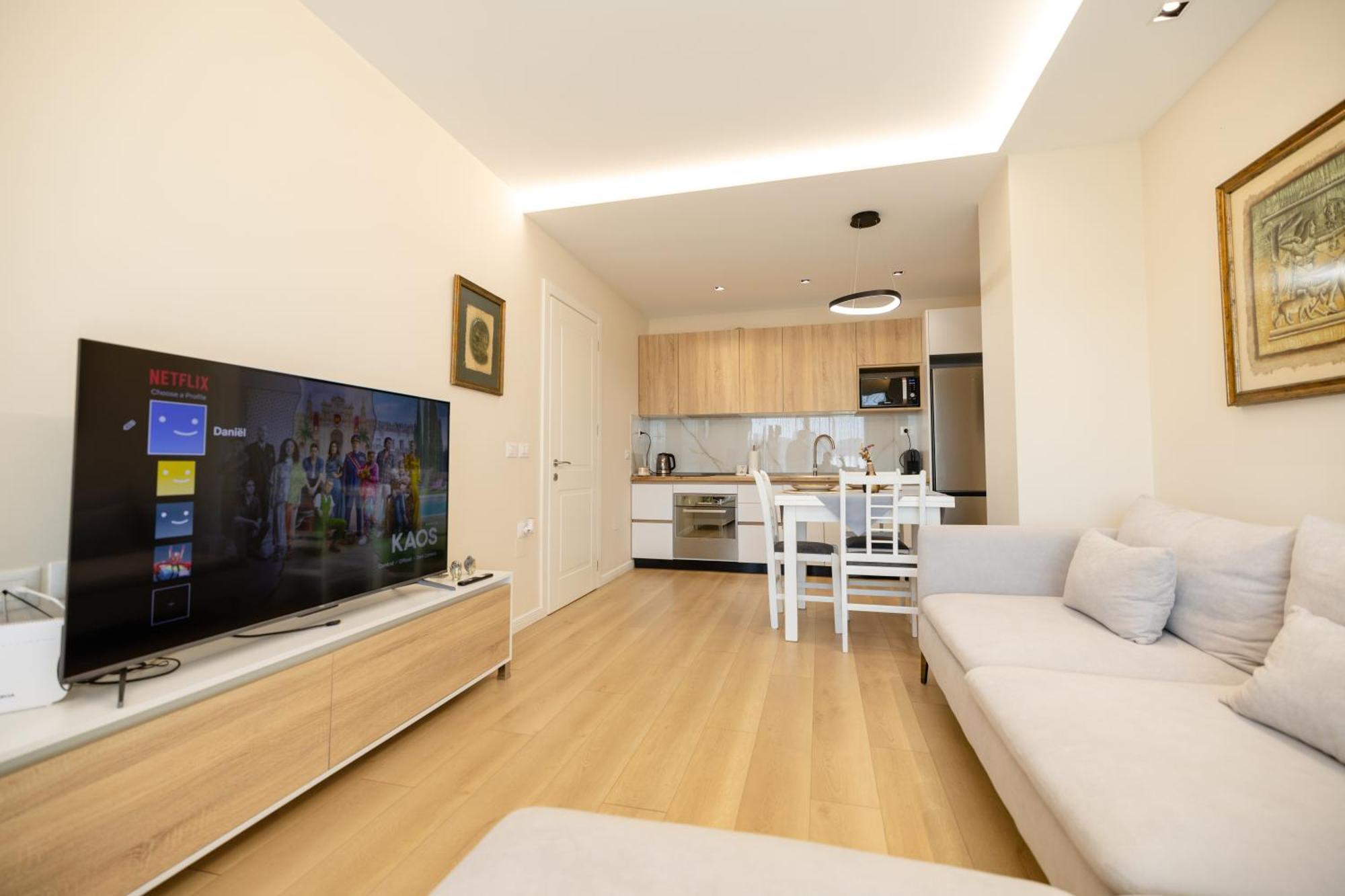 Luxury Center Observatori Apartment Tiranë Luaran gambar